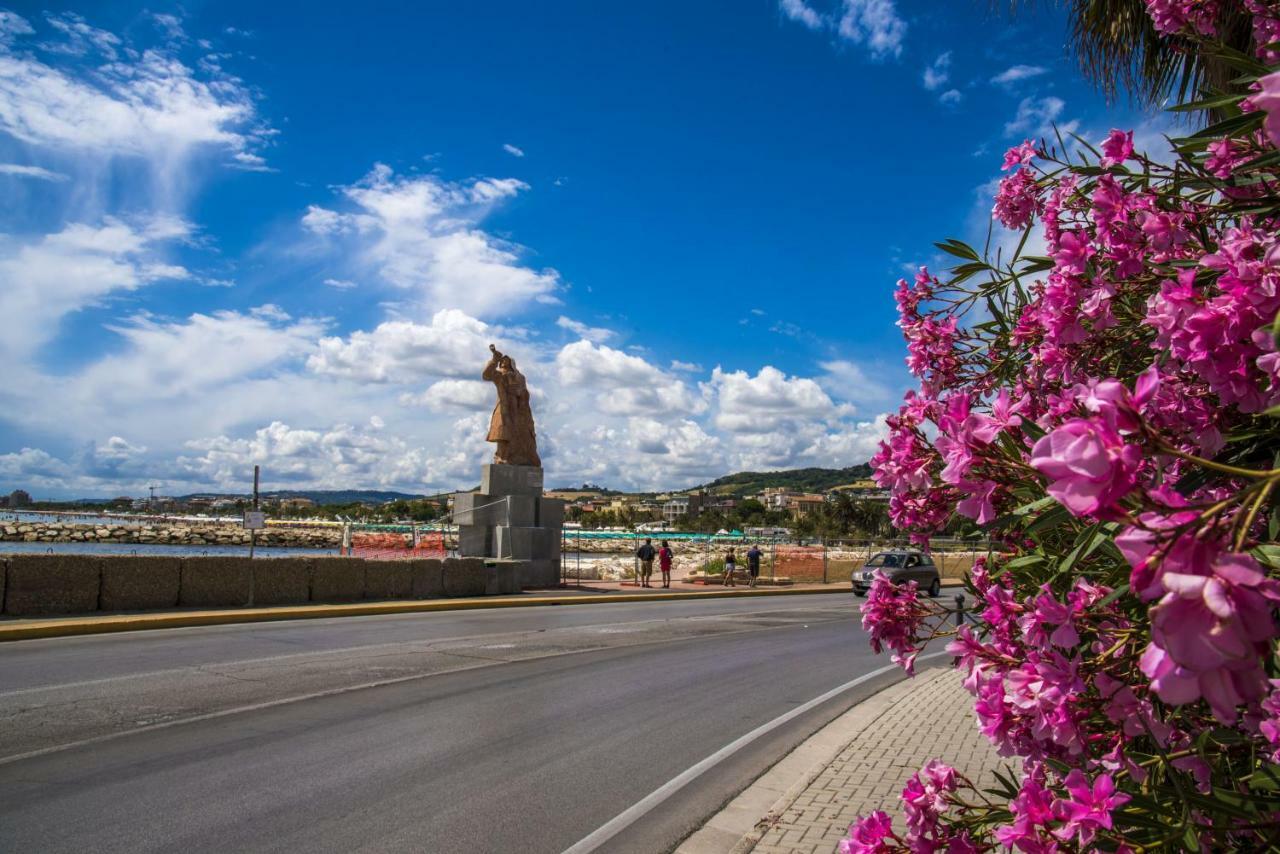 Mare D'Amare Bed & Breakfast San Benedetto del Tronto Ngoại thất bức ảnh